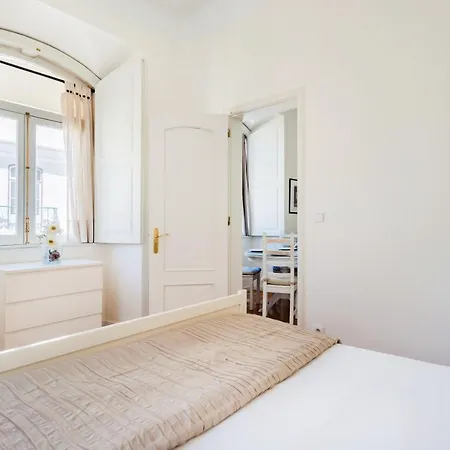 Downtown Nova Baixa-chiado Daire *